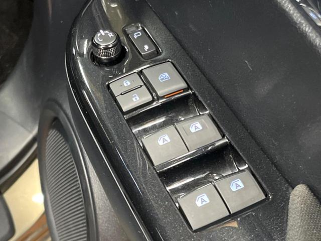 ハイラックス Ｚ　トノカバー　ＢＦグッドリッチ　純正ナビ　バックカメラ　衝突軽減　レーダークルーズ　禁煙車　クリアランスソナー　ＬＥＤヘッド＆フォグ　純正１７インチアルミ　フルセグ　Ｂｌｕｅｔｏｏｔｈ再生（33枚目）