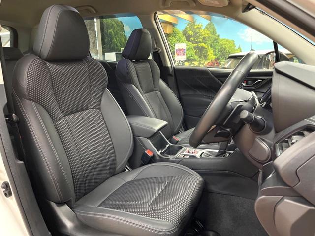 フォレスター XT-エディション DIATONEナビ 視界拡張 パワーバックドア ブラックルーフレール 禁煙車 スマートルームミラー シートヒーター ドライバーモニタリングシステム バックカメラ ETC 純正18アルミ フルセグTV(8枚目)