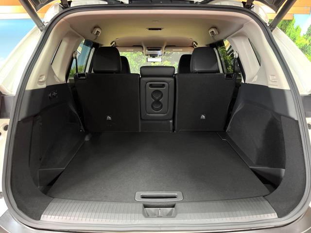 エクストレイル G e-4ORCE 禁煙車 4WD 12.3インチ 全周囲カメラ 衝突被害軽減システム レーダークルーズ 電動リアゲート コーナーセンサー スマートキー LEDヘッド ETC2.0 オートハイビーム パークアシスト(11枚目)