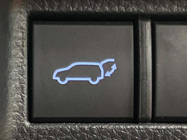 ハリアー Z レザーパッケージ モデリスタエアロ 全周囲カメラ JBLサウンド 12型ナビ 禁煙車 シートエアコン 黒革シート パワーバックドア デジタルインナーミラー BSM セーフティセンス レーダークルーズ 純正19アルミ(7枚目)