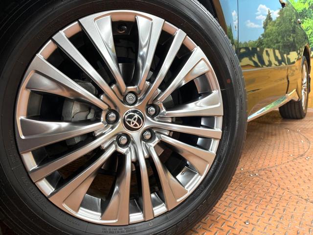 ハリアー Z レザーパッケージ モデリスタエアロ 全周囲カメラ JBLサウンド 12型ナビ 禁煙車 シートエアコン 黒革シート パワーバックドア デジタルインナーミラー BSM セーフティセンス レーダークルーズ 純正19アルミ(13枚目)