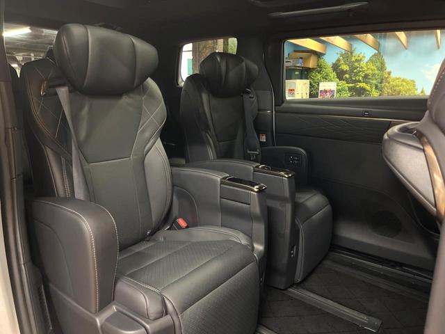 ヴェルファイアハイブリッド Z プレミア 後席モニター ガラスルーフ 14型ナビ 両側電動ドア 全周囲カメラ セーフティセンス レーダークルーズ 禁煙車 レザーシート レーダークルーズ シートベンチレーション LEDヘッド 100V電源(10枚目)