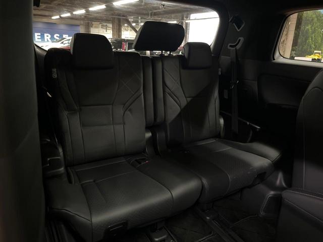 ヴェルファイアハイブリッド Z プレミア 後席モニター ガラスルーフ 14型ナビ 両側電動ドア 全周囲カメラ セーフティセンス レーダークルーズ 禁煙車 レザーシート レーダークルーズ シートベンチレーション LEDヘッド 100V電源(11枚目)