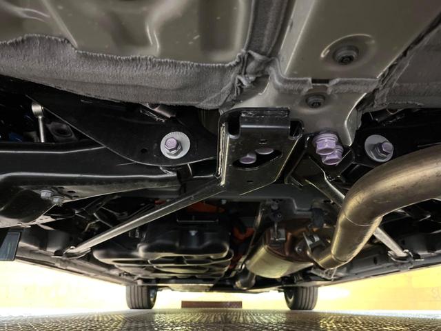 ヴェルファイアハイブリッド Z プレミア 後席モニター ガラスルーフ 14型ナビ 両側電動ドア 全周囲カメラ セーフティセンス レーダークルーズ 禁煙車 レザーシート レーダークルーズ シートベンチレーション LEDヘッド 100V電源(20枚目)