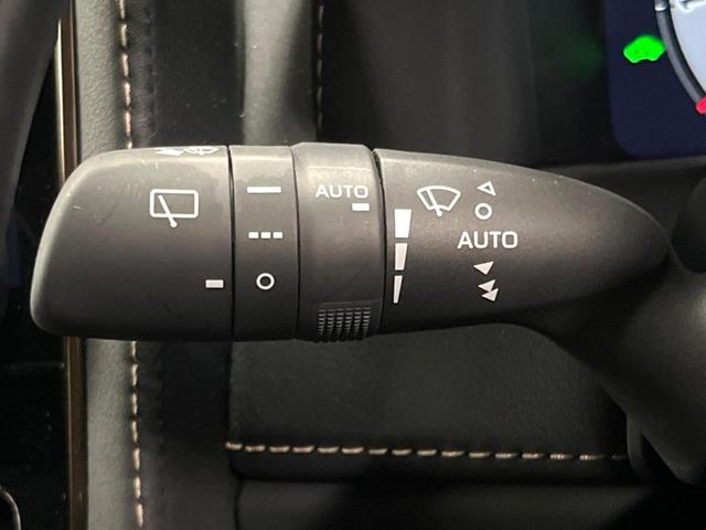 ヴェルファイアハイブリッド Z プレミア 後席モニター ガラスルーフ 14型ナビ 両側電動ドア 全周囲カメラ セーフティセンス レーダークルーズ 禁煙車 レザーシート レーダークルーズ シートベンチレーション LEDヘッド 100V電源(40枚目)