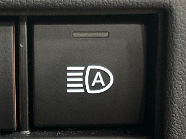 ヴェルファイアハイブリッド Z プレミア 後席モニター ガラスルーフ 14型ナビ 両側電動ドア 全周囲カメラ セーフティセンス レーダークルーズ 禁煙車 レザーシート レーダークルーズ シートベンチレーション LEDヘッド 100V電源(42枚目)