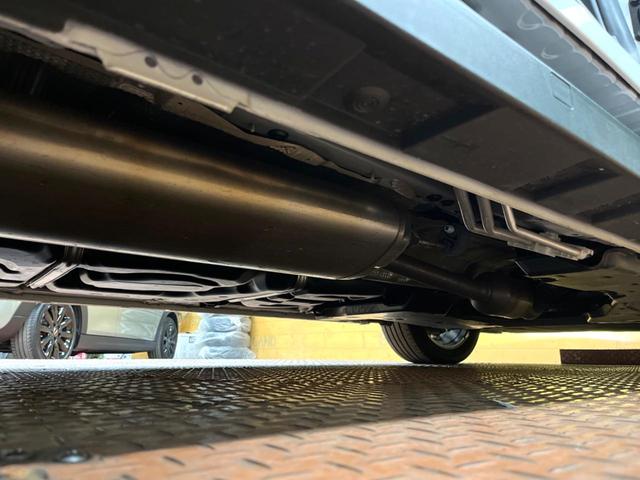 ヴェルファイアハイブリッド Z プレミア 後席モニター ガラスルーフ 14型ナビ 両側電動ドア 全周囲カメラ セーフティセンス レーダークルーズ 禁煙車 レザーシート レーダークルーズ シートベンチレーション LEDヘッド 100V電源(49枚目)