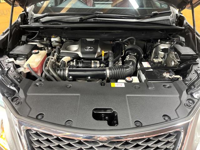 ＮＸ ＮＸ２００ｔ　Ｆスポーツ　ＳＤナビ　全周囲カメラ　衝突被害軽減システム　レーダークルーズ　ブラインドスポットモニター　禁煙車　電動リアゲート　レザーシート　シートベンチレーション　パワーシート　フルセグ　Ｂｌｕｅｔｏｏｔｈ再生（19枚目）