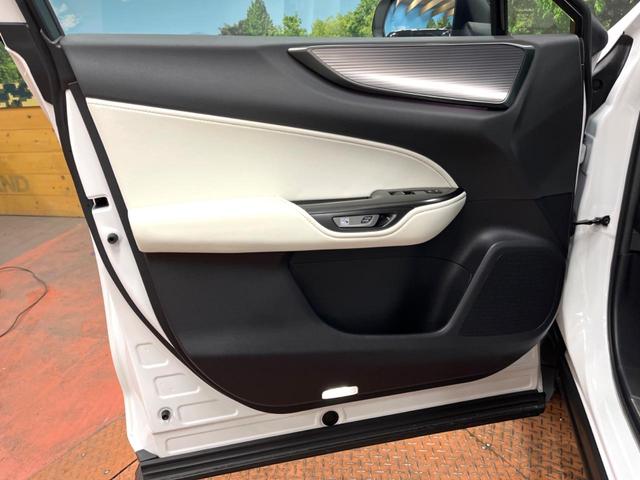 NX NX350h Fスポーツ サンルーフ 14型ナビ 全周囲カメラ デジタルインナーミラー 3眼LEDヘッド 全席シートヒーター セーフティシステム レーダークルーズ 禁煙車 電動リアゲート レザーシート パワーシート ETC(24枚目)