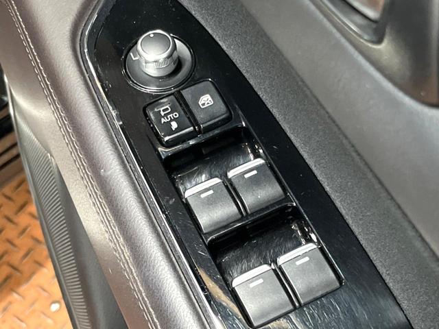 ＣＸ－８ ＸＤプロアクティブ　後席モニター　禁煙　コネクトナビ　フルセグＴＶ　全周囲カメラ　レーダークルーズ　コーナーセンサー　衝突軽減　　パワーシート　シートヒーター　ステアリングヒーター　純正１９インチ　ＬＥＤヘッド（22枚目）