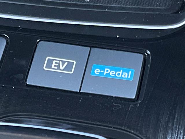 エクストレイル G e-4ORCE 12型ナビ 全周囲カメラ プロパイロット デジタルインナーミラー ブラインドスポットモニター 禁煙車 衝突軽減システム 全席シートヒーター パワーバックドア ワイヤレス充電 Bluetooth再生(28枚目)