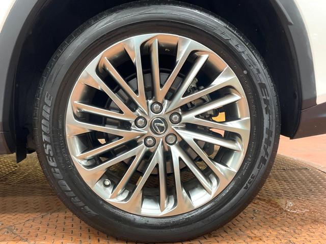 RX RX450h バージョンL サンルーフ 12型ナビ 全周囲カメラ レーダークルーズ ブラインドスポットモニター パワーバックドア シートエアコン 3眼LEDヘッド 100V電源 純正20インチアルミ ヘッドアップディスプレイ(63枚目)