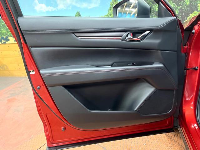 CX-5 25S スポーツアピアランス 禁煙車 10型ナビ 全周囲カメラ 衝突被害軽減システム レーダークルーズ ブラインドスポットモニター レザーシート コーナーセンサー 4WD LEDヘッド ETC オートハイビーム 車線逸脱警報(22枚目)