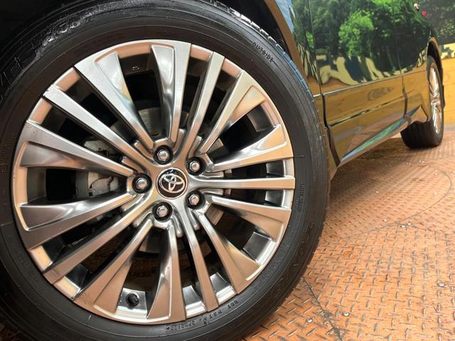 ハリアー Z レザーパッケージ モデリスタエアロ 全周囲カメラ JBLサウンド 12型ナビ 禁煙車 シートエアコン 黒革シート パワーバックドア セーフティセンス レーダークルーズ デジタルインナーミラー BSM 純正19アルミ(13枚目)