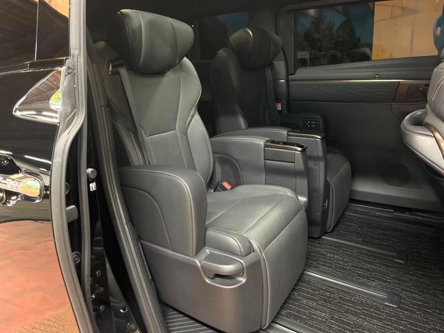 アルファード Z モデリスタエアロ 左右独立ムーンルーフ 14型ナビ 全周囲カメラ デジタルインナーミラー 禁煙車 パワーバックドア 両側パワスラ シートエアコン 3眼LEDヘッド 純正18アルミ セーフティセンス(10枚目)