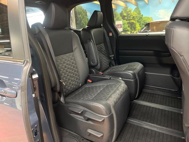 ヴォクシー ハイブリッドＳ－Ｚ　後席モニター　快適利便ＰＫＧ　１０型ナビ　禁煙車　両側パワスラ　パワーバックドア　シートヒーター　ＡＣ１００Ｖ　セーフティセンス　レーダークルーズ　ＢＳＭ　純正１７アルミ　バックカメラ　フルセグＴＶ（9枚目）