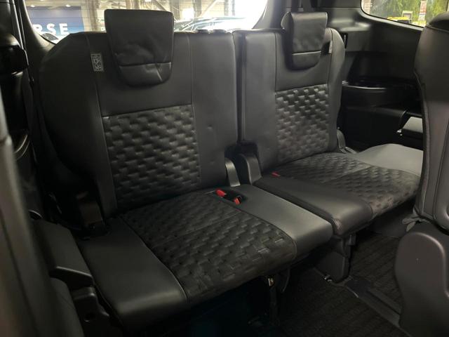 ヴォクシー ハイブリッドＳ－Ｚ　後席モニター　快適利便ＰＫＧ　１０型ナビ　禁煙車　両側パワスラ　パワーバックドア　シートヒーター　ＡＣ１００Ｖ　セーフティセンス　レーダークルーズ　ＢＳＭ　純正１７アルミ　バックカメラ　フルセグＴＶ（10枚目）