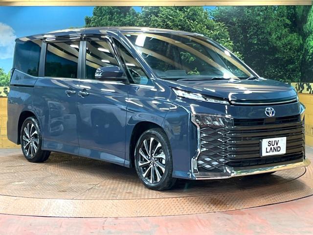 ヴォクシー ハイブリッドＳ－Ｚ　後席モニター　快適利便ＰＫＧ　１０型ナビ　禁煙車　両側パワスラ　パワーバックドア　シートヒーター　ＡＣ１００Ｖ　セーフティセンス　レーダークルーズ　ＢＳＭ　純正１７アルミ　バックカメラ　フルセグＴＶ（16枚目）