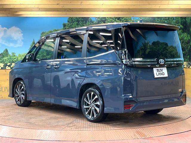 ヴォクシー ハイブリッドＳ－Ｚ　後席モニター　快適利便ＰＫＧ　１０型ナビ　禁煙車　両側パワスラ　パワーバックドア　シートヒーター　ＡＣ１００Ｖ　セーフティセンス　レーダークルーズ　ＢＳＭ　純正１７アルミ　バックカメラ　フルセグＴＶ（56枚目）