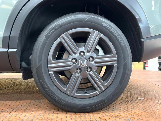 ヴェゼル e:HEV X・HuNTパッケージ 禁煙車 純正SDナビ 衝突被害軽減システム レーダークルーズ コーナーセンサー ハーフレザーシート ドラレコ バックカメラ スマートキー LEDヘッド ナビ連動ETC オートハイビーム 車線逸脱警報(27枚目)