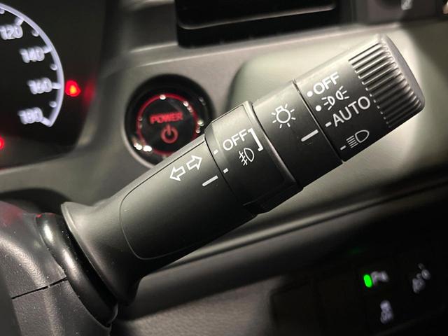 ヴェゼル e:HEV X・HuNTパッケージ 禁煙車 純正SDナビ 衝突被害軽減システム レーダークルーズ コーナーセンサー ハーフレザーシート ドラレコ バックカメラ スマートキー LEDヘッド ナビ連動ETC オートハイビーム 車線逸脱警報(46枚目)