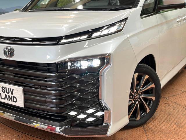 ヴォクシー ハイブリッドS-Z 年次改モデル 登録済未使用車 後席モニター 快適利便PKG トヨタチームメイト 10型ナビ 全周囲カメラ デジタルインナーミラー ユニバーサルステップ 3眼LEDヘッド パークアシスト 電動リアゲート(12枚目)