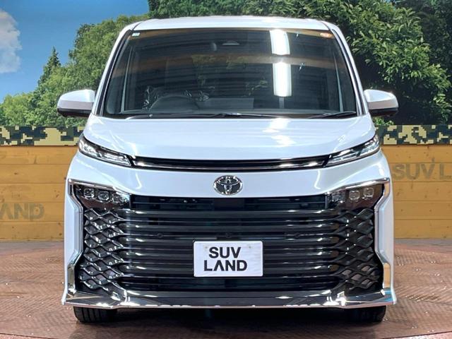 ヴォクシー ハイブリッドS-Z 年次改モデル 登録済未使用車 後席モニター 快適利便PKG トヨタチームメイト 10型ナビ 全周囲カメラ デジタルインナーミラー ユニバーサルステップ 3眼LEDヘッド パークアシスト 電動リアゲート(14枚目)