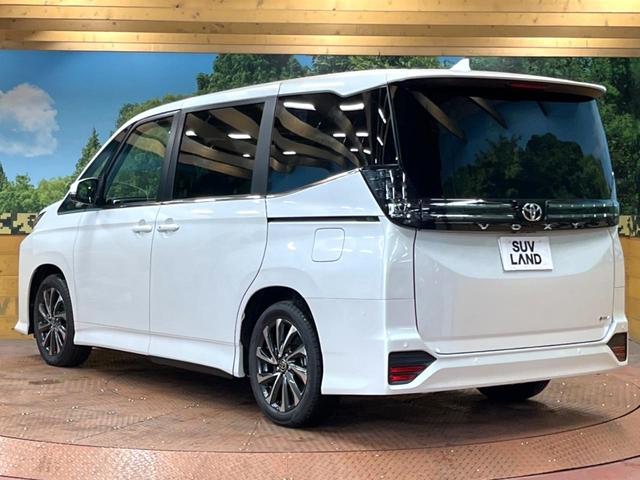 ヴォクシー ハイブリッドS-Z 年次改モデル 登録済未使用車 後席モニター 快適利便PKG トヨタチームメイト 10型ナビ 全周囲カメラ デジタルインナーミラー ユニバーサルステップ 3眼LEDヘッド パークアシスト 電動リアゲート(58枚目)