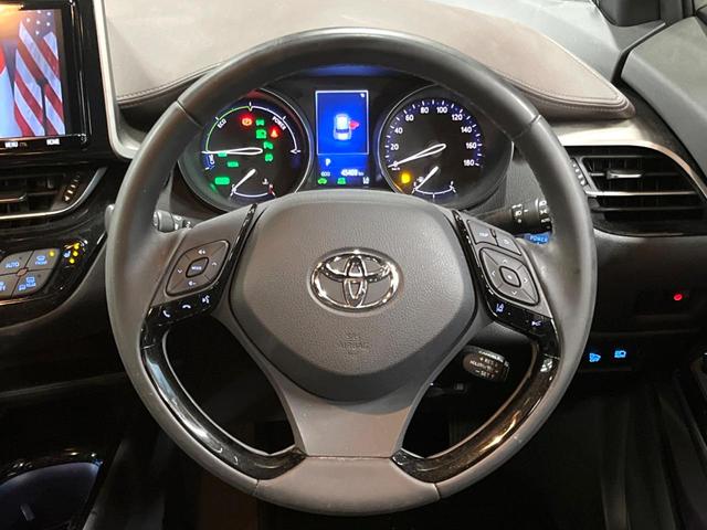 ステアリングも使用感が少なく、きれいな状態となっております♪