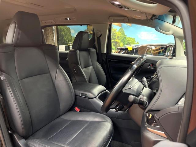 アルファード 2.5S Cパッケージ リアエンター JBLサウンド 全周囲カメラ メーカーナビ デジタルインナーミラー 3眼LEDヘッド シーケンシャルウィンカー BSM 両側パワスラ パワーバックドア シートエアコン セーフティセンス(8枚目)