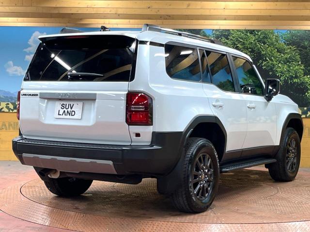 ランドクルーザー250 VX 丸目LEDヘッド トヨタチームメイト サンルーフ 12型ナビ 全周囲カメラ 7人乗り 禁煙車 ルーフレール シートエアコン パワーバックドア デジタルインナーミラー セーフティセンス レーダークルーズ(17枚目)