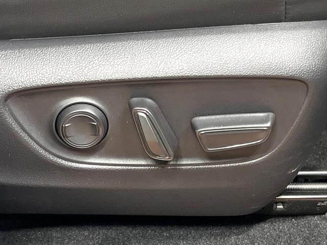 ランドクルーザー250 VX 丸目LEDヘッド トヨタチームメイト サンルーフ 12型ナビ 全周囲カメラ 7人乗り 禁煙車 ルーフレール シートエアコン パワーバックドア デジタルインナーミラー セーフティセンス レーダークルーズ(51枚目)