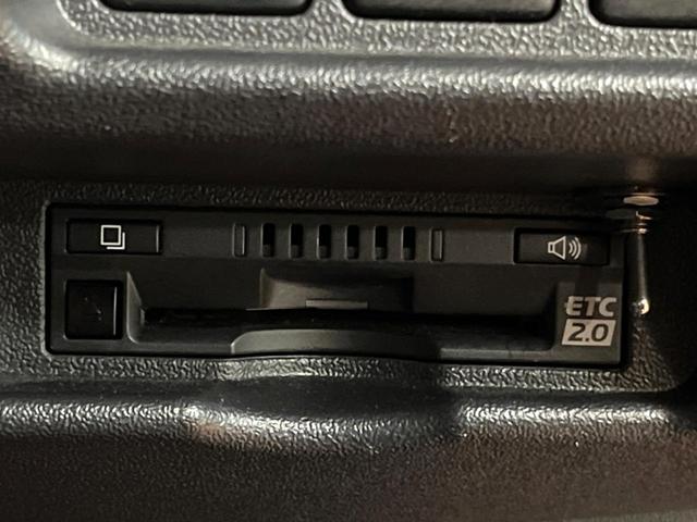 ハイエースバン スーパーGL ダークプライムII モデリスタエアロ SDナビ フルセグTV バックカメラ 両側パワスラ 衝突軽減 車線逸脱警報 オートハイビーム ETC LEDヘッド AC100V電源 スマートキー オートエアコン 電動格納ミラー(23枚目)