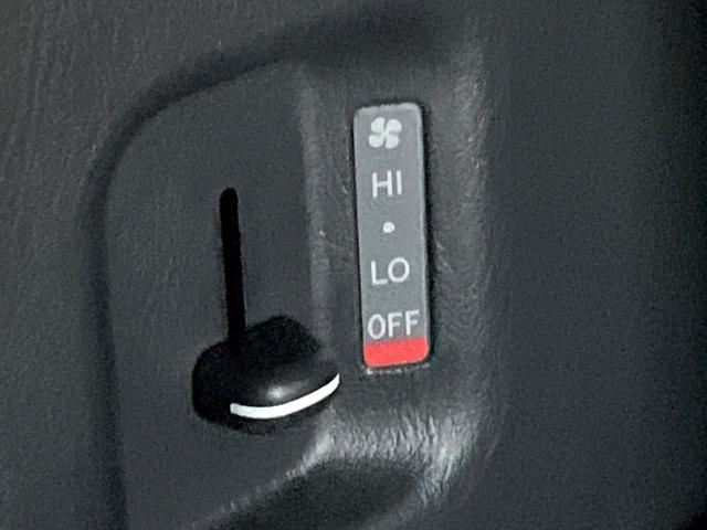 ハイエースバン スーパーGL ダークプライムII モデリスタエアロ SDナビ フルセグTV バックカメラ 両側パワスラ 衝突軽減 車線逸脱警報 オートハイビーム ETC LEDヘッド AC100V電源 スマートキー オートエアコン 電動格納ミラー(37枚目)