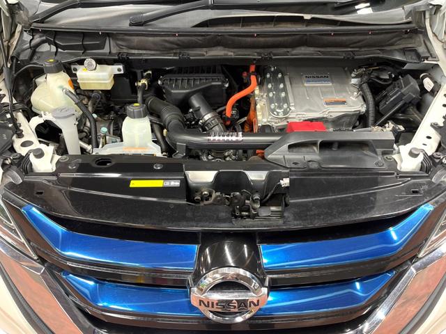 セレナ e-パワー ハイウェイスターV 純正エアロ 後席モニター セーフティパックB 9型ナビ 全周囲カメラ プロパイロット シートヒーター 禁煙車 両側パワスラ パークアシスト 衝突軽減 クリアランスソナー 純正15アルミ フルセグTV(18枚目)