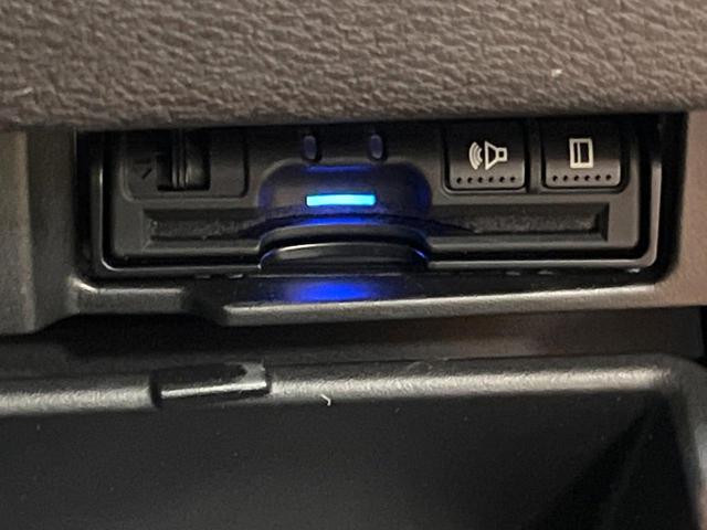 セレナ e-パワー ハイウェイスターV 純正エアロ 後席モニター セーフティパックB 9型ナビ 全周囲カメラ プロパイロット シートヒーター 禁煙車 両側パワスラ パークアシスト 衝突軽減 クリアランスソナー 純正15アルミ フルセグTV(58枚目)