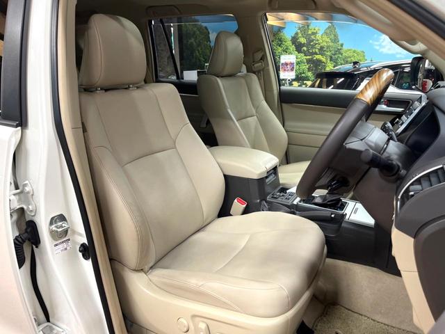 ランドクルーザープラド TX Lパッケージ マットブラックエディション サンルーフ メーカーナビ 全周囲カメラ 7人 ブラインドスポットモニター 純正サイドステップ 寒冷地仕様 禁煙車 ベージュ革シート レーダークルーズ シートベンチレーション セーフティセンス ETC(8枚目)