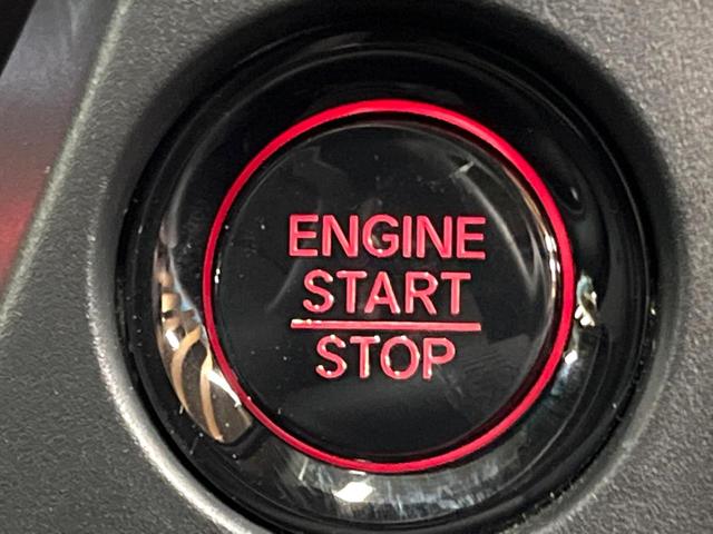 WR-V Z ブラックスタイル 禁煙車 純正8型ナビ バックカメラ アダプティブクルーズコントロール ホンダセンシング LEDヘッド&フォグ 純正17インチアルミ フルセグ Bluetooth スマートキー オートエアコン(7枚目)