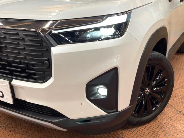 WR-V Z ブラックスタイル 禁煙車 純正8型ナビ バックカメラ アダプティブクルーズコントロール ホンダセンシング LEDヘッド&フォグ 純正17インチアルミ フルセグ Bluetooth スマートキー オートエアコン(12枚目)