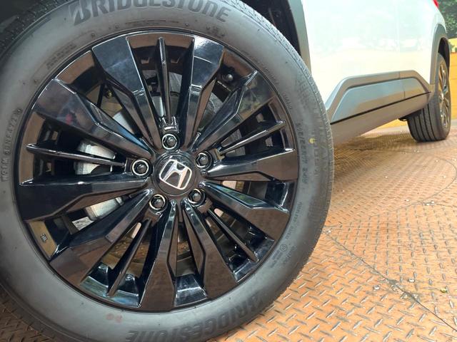 WR-V Z ブラックスタイル 禁煙車 純正8型ナビ バックカメラ アダプティブクルーズコントロール ホンダセンシング LEDヘッド&フォグ 純正17インチアルミ フルセグ Bluetooth スマートキー オートエアコン(13枚目)