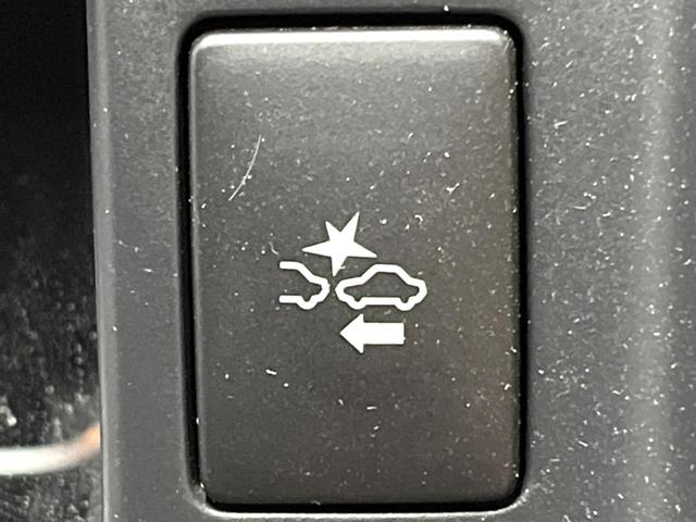 ハイエースバン スーパーGL ダークプライムII 後席モニター SDナビ 全周囲カメラ 両側パワスラ 禁煙車 フルセグTV 衝突軽減 LEDヘッド 純正15アルミ ハーフレザーシート 車線逸脱警報 オートハイビーム コーナーセンサー ETC2.0(7枚目)