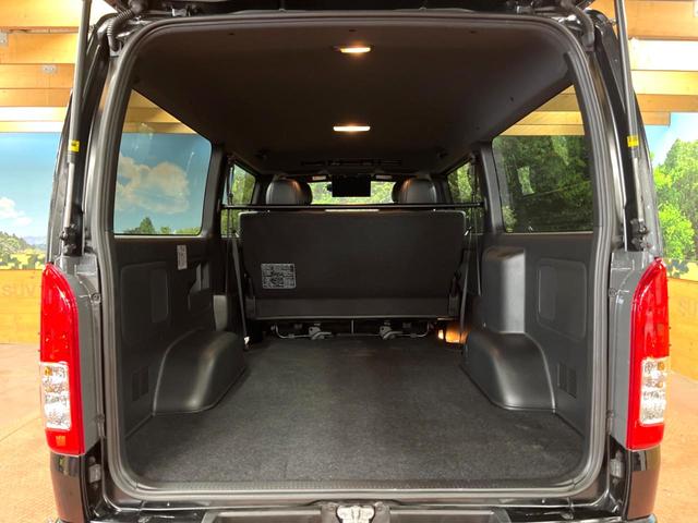 ハイエースバン スーパーGL ダークプライムII 後席モニター SDナビ 全周囲カメラ 両側パワスラ 禁煙車 フルセグTV 衝突軽減 LEDヘッド 純正15アルミ ハーフレザーシート 車線逸脱警報 オートハイビーム コーナーセンサー ETC2.0(10枚目)