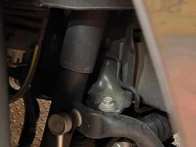 ハイエースバン スーパーGL ダークプライムII 後席モニター SDナビ 全周囲カメラ 両側パワスラ 禁煙車 フルセグTV 衝突軽減 LEDヘッド 純正15アルミ ハーフレザーシート 車線逸脱警報 オートハイビーム コーナーセンサー ETC2.0(20枚目)