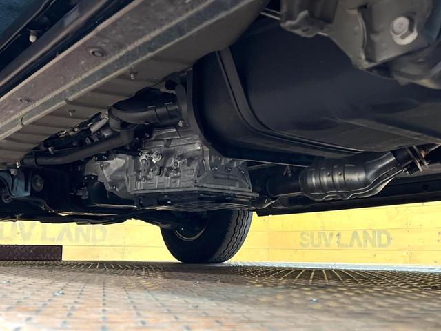 ハイエースバン スーパーGL ダークプライムII 後席モニター SDナビ 全周囲カメラ 両側パワスラ 禁煙車 フルセグTV 衝突軽減 LEDヘッド 純正15アルミ ハーフレザーシート 車線逸脱警報 オートハイビーム コーナーセンサー ETC2.0(24枚目)