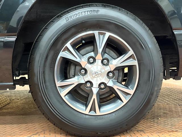ハイエースバン スーパーGL ダークプライムII 後席モニター SDナビ 全周囲カメラ 両側パワスラ 禁煙車 フルセグTV 衝突軽減 LEDヘッド 純正15アルミ ハーフレザーシート 車線逸脱警報 オートハイビーム コーナーセンサー ETC2.0(25枚目)