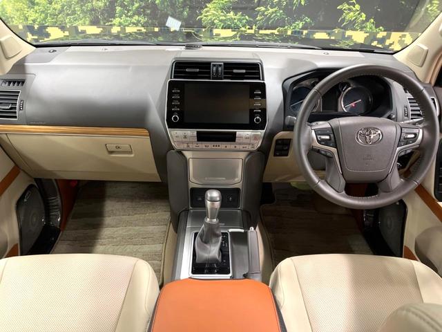 ランドクルーザープラド TX Lパッケージ マットブラックエディション サンルーフ 7人乗 全周囲カメラ ベージュ革シート レーダークルーズ 禁煙車 レザーシート ブラインドスポットモニター シートベンチレーション クリアランスソナー LEDヘッド ルーフレール ETC(2枚目)