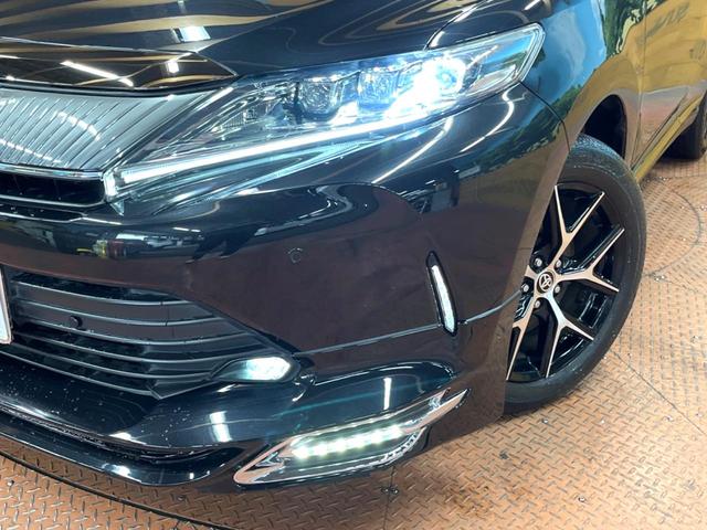 ハリアー プレミアム　スタイルノアール　ＴＲＤエアロ　９型ナビ　禁煙車　パワーバックドア　セーフティセンス　レーダークルーズ　３眼ＬＥＤヘッド　シーケンシャルウィンカー　バックカメラ　フルセグＴＶ　ＥＴＣ　クリアランスソナー　純正１８アルミ（12枚目）