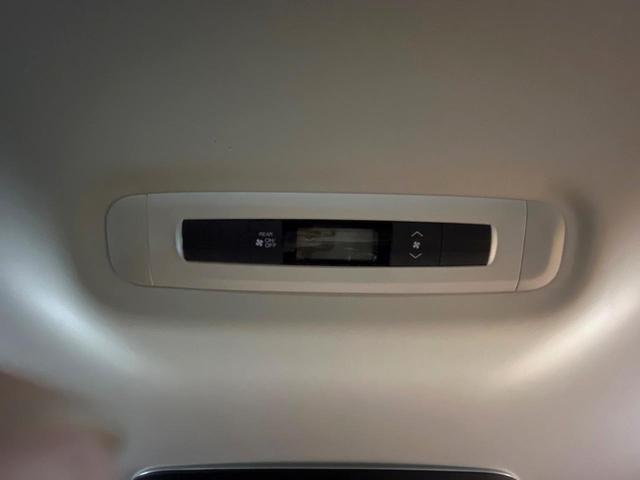 オデッセイハイブリッド e:HEVアブソルート 後席モニター 11型ナビ 全周囲カメラ 禁煙車 両側電動ドア ホンダセンシング ブラインドスポットモニター レザーシート シートヒーター LEDヘッド クリアランスソナー パワーシート ETC(33枚目)