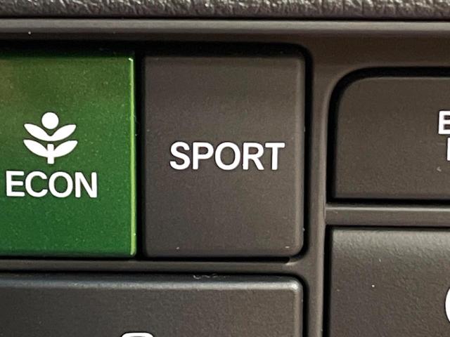 オデッセイハイブリッド e:HEVアブソルート 後席モニター 11型ナビ 全周囲カメラ 禁煙車 両側電動ドア ホンダセンシング ブラインドスポットモニター レザーシート シートヒーター LEDヘッド クリアランスソナー パワーシート ETC(51枚目)