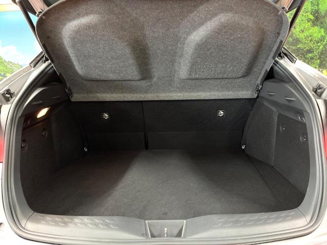 C-HR G TRDエアロ 9型ナビ 禁煙車 セーフティセンス レーダークルーズ ブラインドスポットモニター シートヒーター バックカメラ ETC LEDヘッド 純正18アルミ フルセグTV オートハイビーム(11枚目)